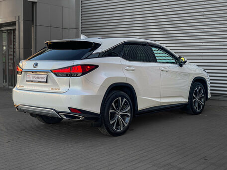 2020 Lexus RX 300 IV Рестайлинг, белый, 5650000 рублей, вид 4