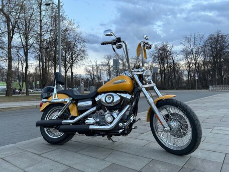2007 Harley-Davidson Dyna Super Glide, жёлтый, 800000 рублей, вид 1