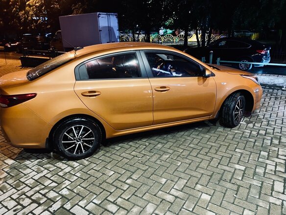 2017 Kia Rio IV, оранжевый, 1400000 рублей - вид 14