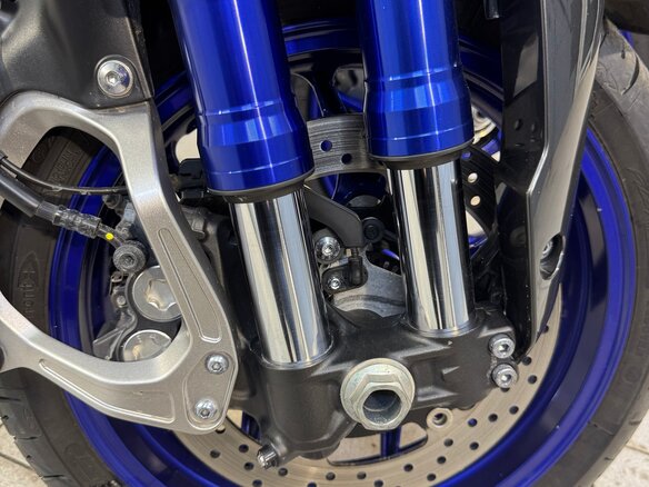 2018 Yamaha Niken, серый, 1000000 рублей - вид 3