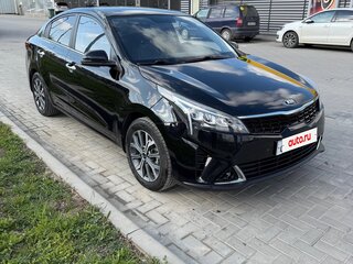 2020 Kia Rio IV Рестайлинг, чёрный, 1825000 рублей, вид 1