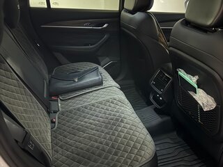 2025 Geely Monjaro (Xingyue L) I Рестайлинг (China Market), белый, 3950000 рублей, вид 5