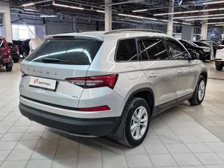 2021 Skoda Kodiaq I Рестайлинг, серебристый, 2949000 рублей, вид 3