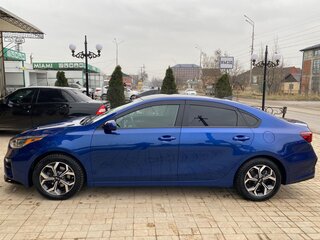 2018 Kia Forte II Рестайлинг, синий, 1350000 рублей, вид 3