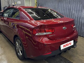 2011 Kia Cerato Koup II, красный, 880000 рублей, вид 4