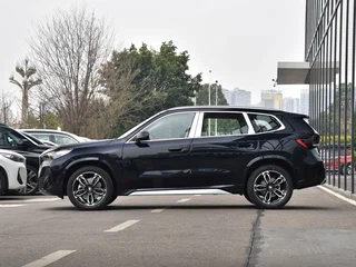 2026 BMW X1 Long 25Li xDrive III (U11/U12), чёрный, 5190000 рублей, вид 4