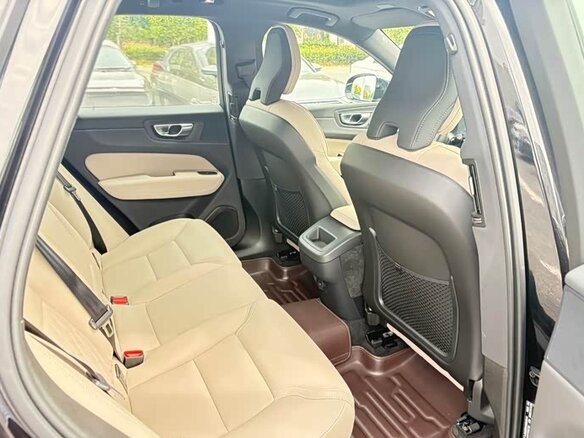 2026 Volvo XC60 II Рестайлинг 3, чёрный, 5660000 рублей - вид 14