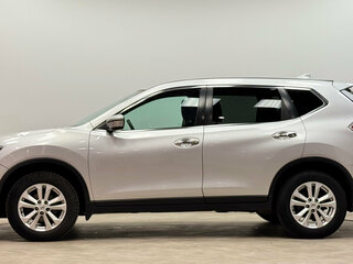 2018 Nissan X-Trail III, серебристый, 1675000 рублей, вид 2