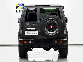 2024 Toyota Land Cruiser 78 70 Series Рестайлинг 2, серый, 13050000 рублей, вид 3