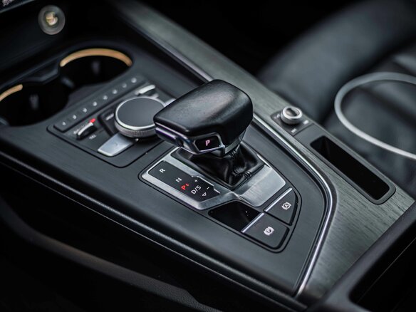 2018 Audi A4 allroad V (B9), чёрный, 2999000 рублей - вид 9
