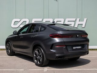 2020 BMW X6 40i III (G06), серый, 5990000 рублей, вид 2