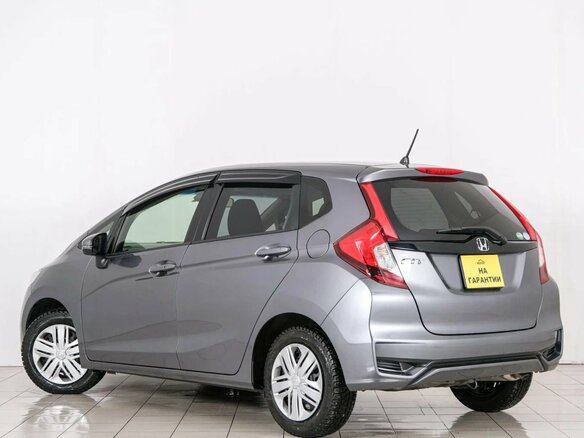 2019 Honda Fit III Рестайлинг, серый, 1339000 рублей - вид 3