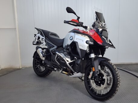 2025 BMW R 1300 GS Adventure, красный, 2819000 рублей, вид 2