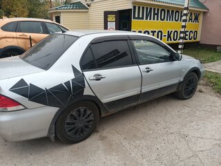 2007 Mitsubishi Lancer IX Рестайлинг, серебристый, 320000 рублей, вид 4