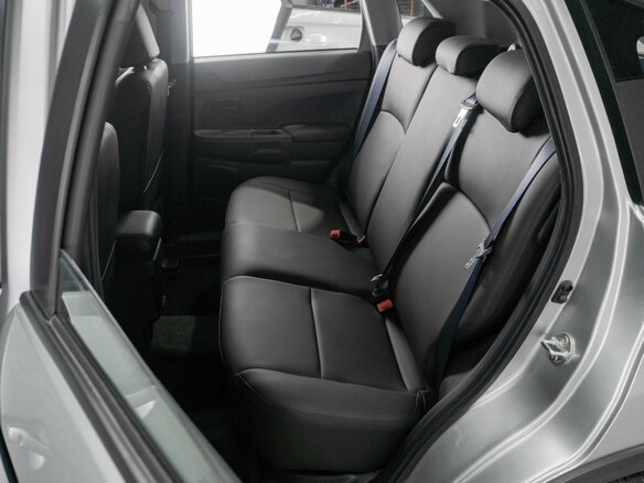 2023 Mitsubishi ASX I Рестайлинг 3, серый, 2900000 рублей - вид 8