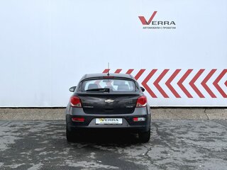 2013 Chevrolet Cruze I Рестайлинг, серый, 700000 рублей, вид 4
