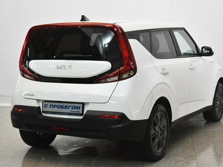 2022 Kia Soul III, белый, 2150000 рублей, вид 4