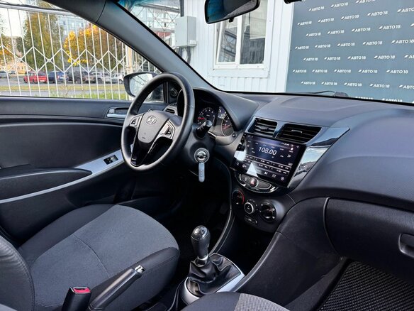 2013 Hyundai Solaris I, серый, 799000 рублей - вид 13