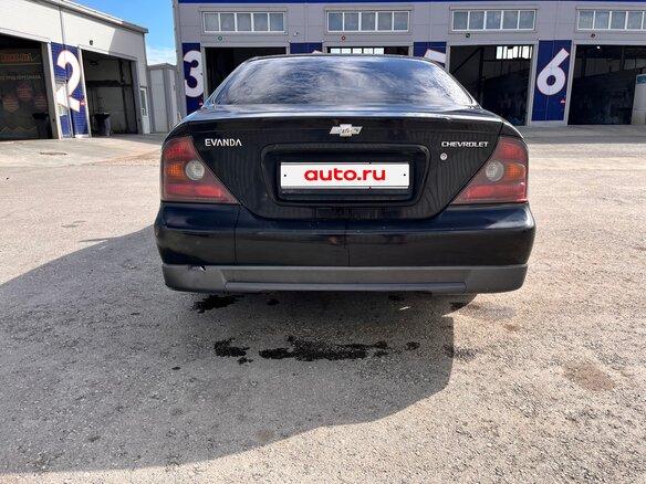 2005 Chevrolet Evanda, чёрный, 250000 рублей - вид 4