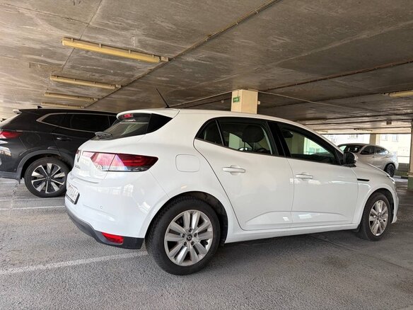 2020 Renault Megane IV Рестайлинг, белый, 1160000 рублей - вид 3