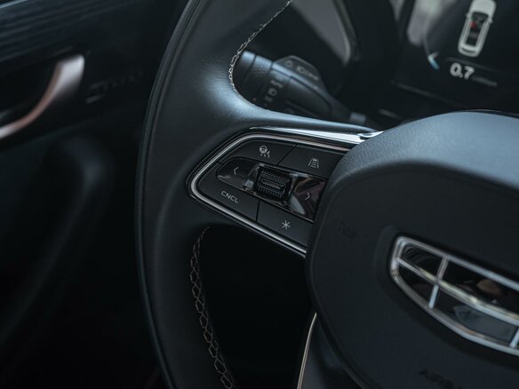 2023 Geely Monjaro I, синий, 3269000 рублей - вид 13