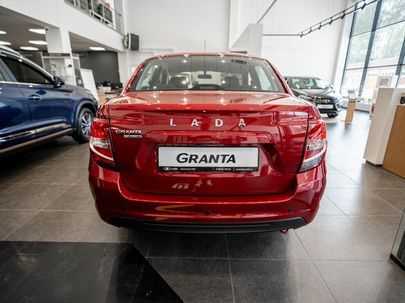 2026 Lada (ВАЗ) Granta I Рестайлинг, красный - вид 4