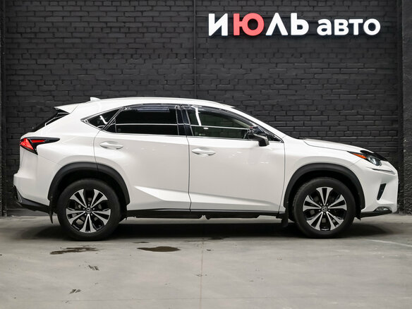 2019 Lexus NX 200 I Рестайлинг, белый, 3650000 рублей - вид 9