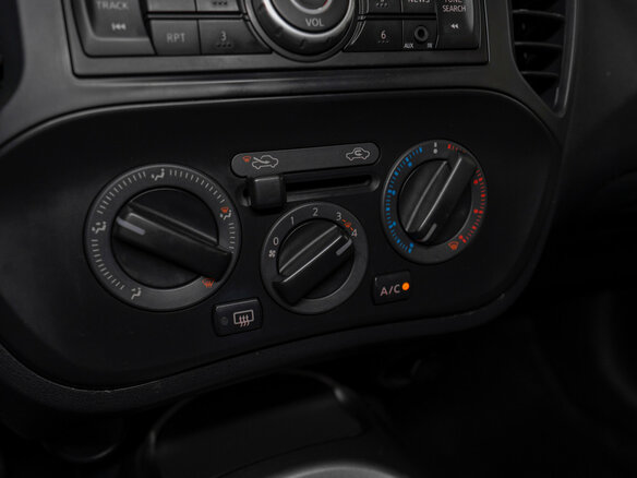 2015 Nissan Juke I Рестайлинг, жёлтый - вид 14