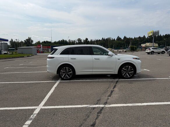2024 Li Auto (Lixiang) L7 I, белый - вид 3