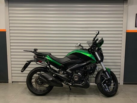 2024 Bajaj Dominar 400, зелёный, 300000 рублей, вид 2