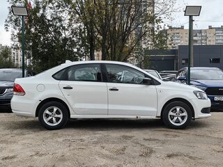 2010 Volkswagen Polo V, белый, 509000 рублей, вид 4