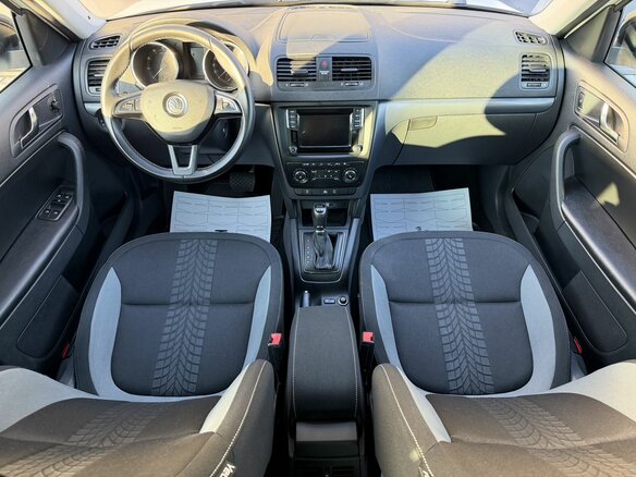 2015 Skoda Yeti I Рестайлинг, белый, 1550000 рублей - вид 9