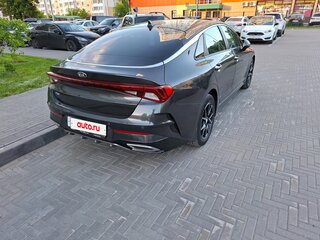 2021 Kia K5 III, серый, 2550000 рублей, вид 4