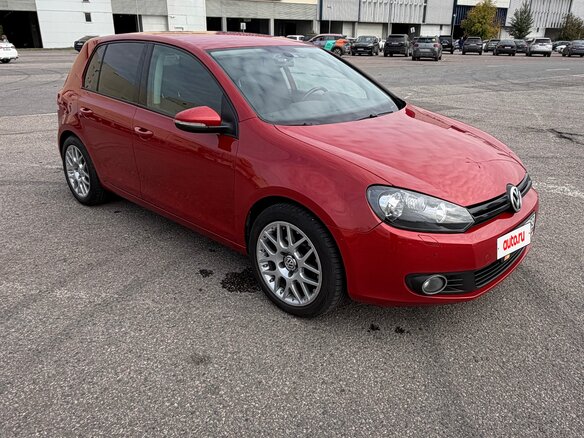 2011 Volkswagen Golf VI, красный, 1030000 рублей - вид 3
