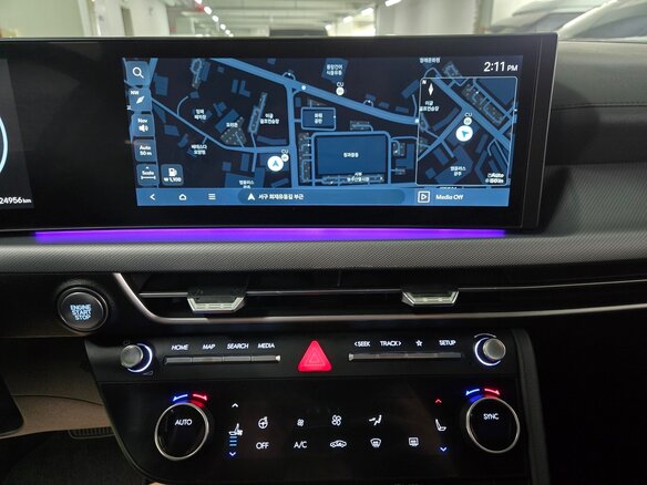 2024 Hyundai Sonata VIII (DN8) Рестайлинг, белый - вид 13