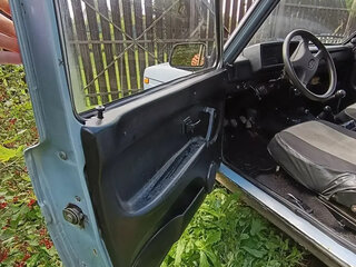 2005 Lada (ВАЗ) 2131 (4x4) I, серебристый, 200000 рублей, вид 5