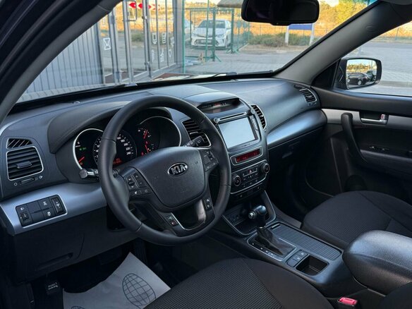 2013 Kia Sorento II Рестайлинг, синий, 1829000 рублей - вид 9