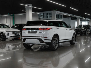 2025 Land Rover Range Rover Evoque II Рестайлинг, белый, 5650000 рублей, вид 4