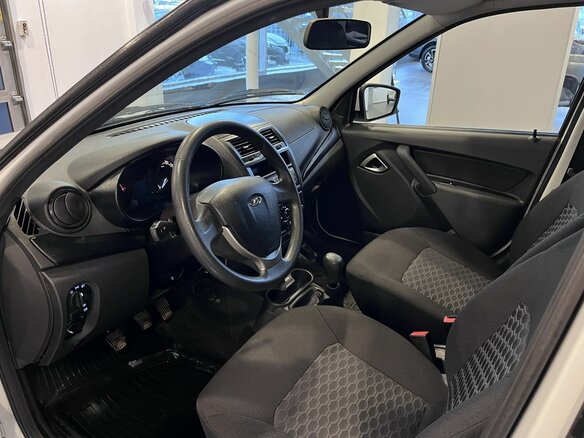 2023 Lada (ВАЗ) Granta I Рестайлинг, белый, 827000 рублей - вид 21