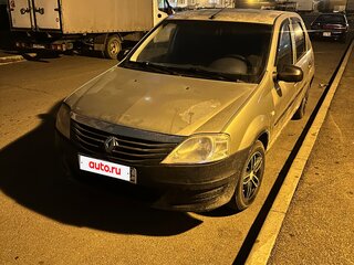 2011 Renault Logan I Рестайлинг, бежевый, 245000 рублей, вид 1