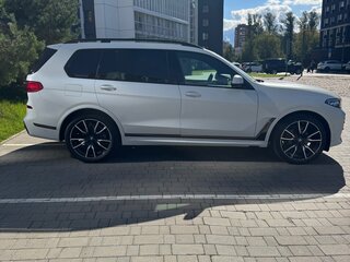 2020 BMW X7 40i I (G07), белый, 8000000 рублей, вид 5