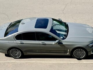 2022 BMW 7 серии 730d xDrive VI (G11/G12) Рестайлинг, серый, 7280000 рублей, вид 5