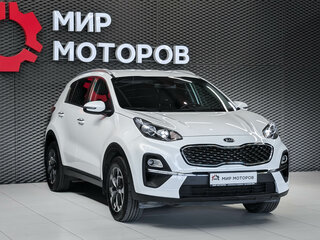 2021 Kia Sportage IV Рестайлинг, белый, 2480000 рублей, вид 3