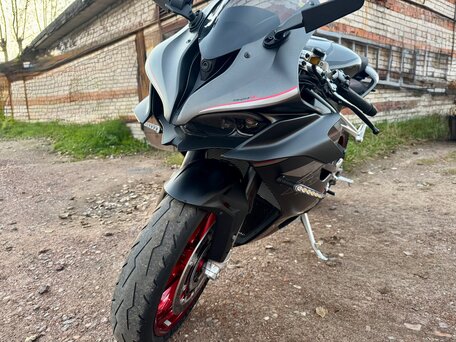 2025 QJMotor SRK 921 RR, серый, 875000 рублей, вид 1