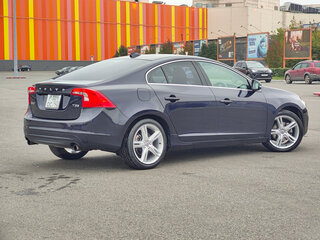 2017 Volvo S60 II Рестайлинг, синий, 1490000 рублей, вид 4