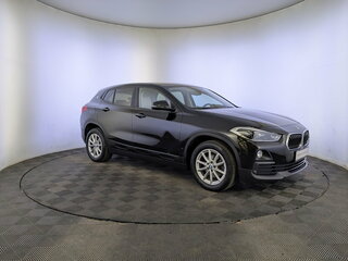 2019 BMW X2 sDrive18i I (F39), чёрный, 2490000 рублей, вид 3