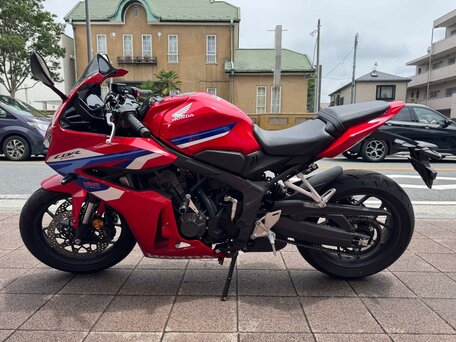 2024 Honda CBR 650R, красный, 1199000 рублей, вид 1