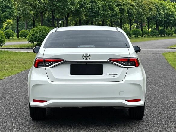 2026 Toyota Corolla XII (E210), белый, 2700000 рублей - вид 4
