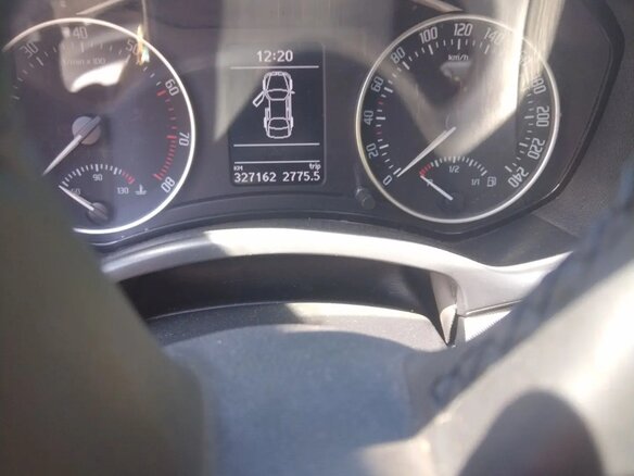2013 Skoda Octavia II (A5) Рестайлинг, бежевый, 500000 рублей - вид 8