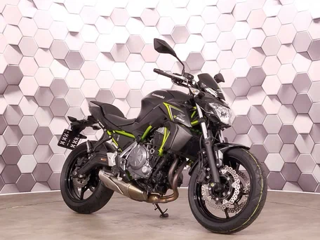 2018 Kawasaki Z 650, чёрный, 669000 рублей, вид 1